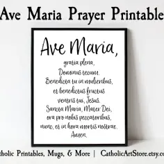 Wydruk z tekstem modlitwy "Ave Maria" w języku łacińskim. Piękny, ozdobny druk, idealny do domu.