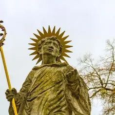 Św Daniel patronem mądrości i odwagi - poznaj jego duchowe wsparcie