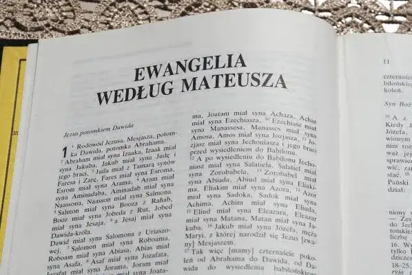 Zdjęcie Jak ten komentarz fragmentu Biblii Mt 22,1-14 może zmienić życie?