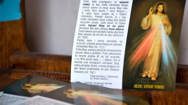 Co to jest miłosierdzie i dlaczego jest kluczowe w wierze? Analiza