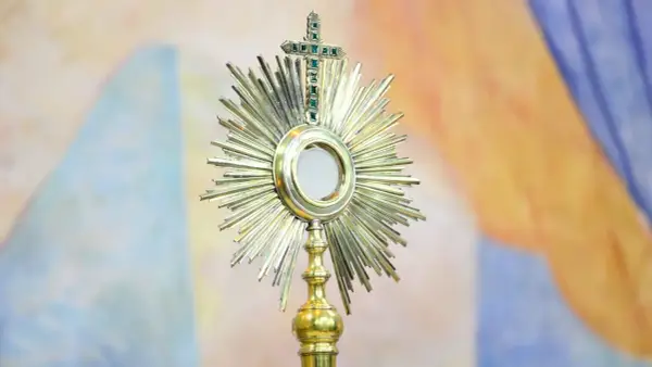 Cuda eucharystyczne w Polsce - jak je rozumieć?